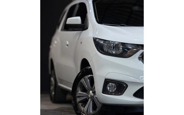 imagem-https://www.socarrao.com.br/sc-vehicle-images-prod/4164996/1790595336363-1_083438.jpg