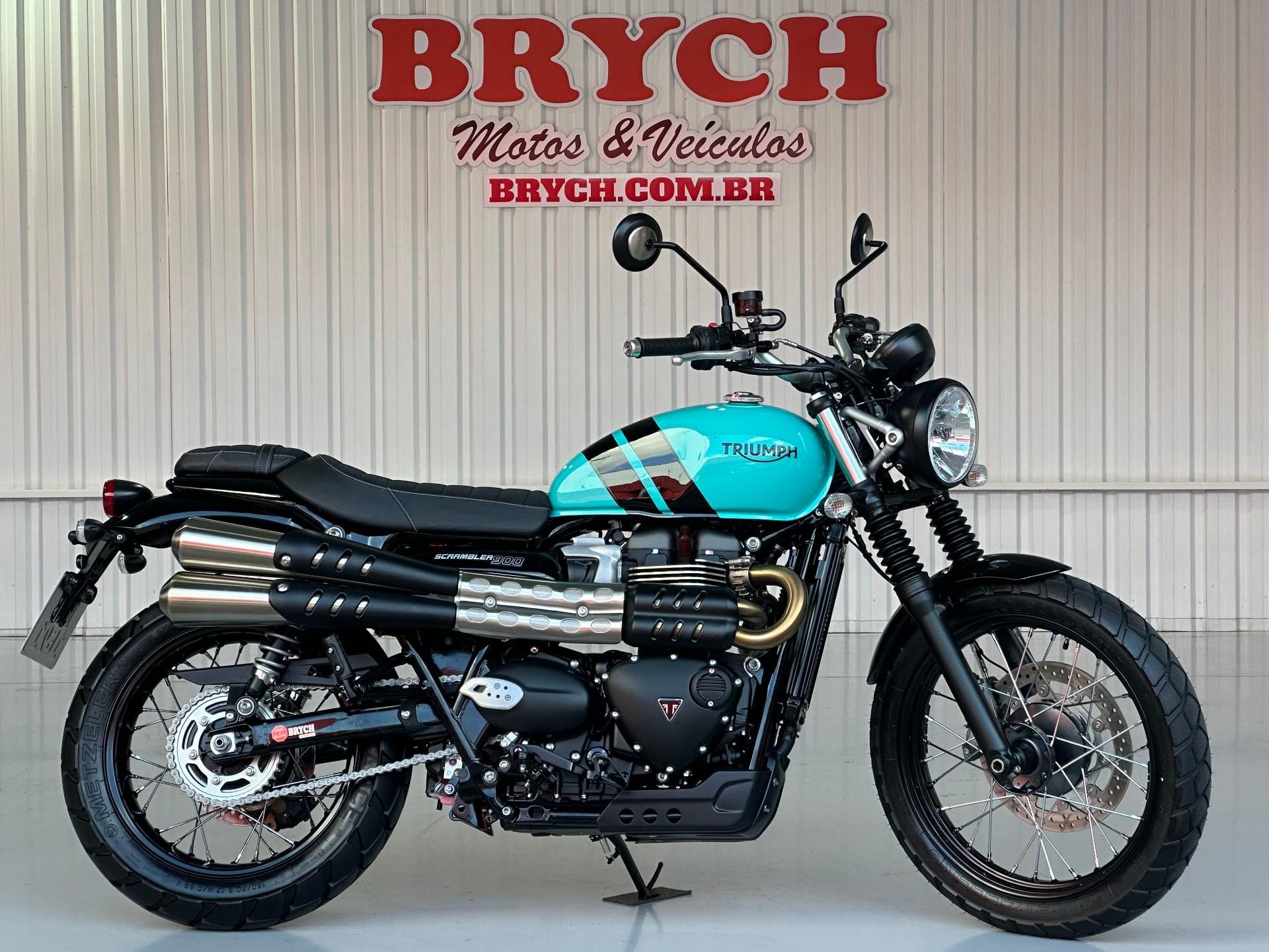 TRIUMPH SCRAMBLER 900cc  na cor Azul em Pomerode / SC - 41650