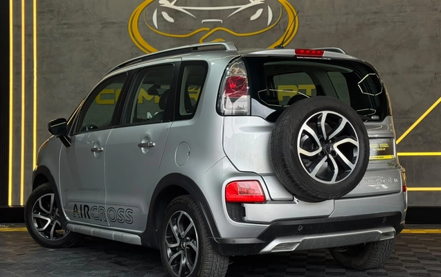 imagem-https://www.socarrao.com.br/sc-vehicle-images-prod/4165000/1790595919784-003_8cd0980e353632594828004095c9c458.jpg