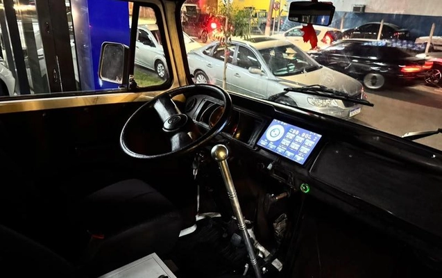 imagem-https://www.socarrao.com.br/sc-vehicle-images-prod/4165003/1790596051999-8515920_6_B_c55c7fc3e7.jpeg