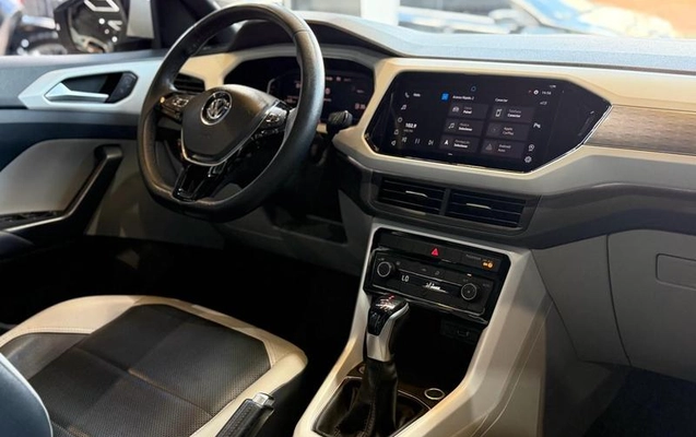 imagem-https://www.socarrao.com.br/sc-vehicle-images-prod/4165006/1790596158172-8509012_5_B_feeabf7819.jpeg