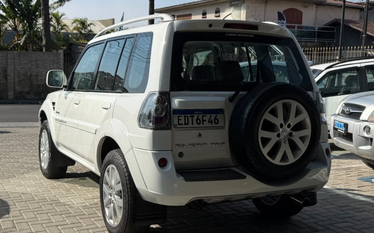imagem-https://www.socarrao.com.br/sc-vehicle-images-prod/4165008/1790596441967-V2hhdHNBcHAgSW1hZ2UgMjAyNi0wOS0yOCBhdCAwOC4yOC4xMSAoMykuanBlZw.jpeg
