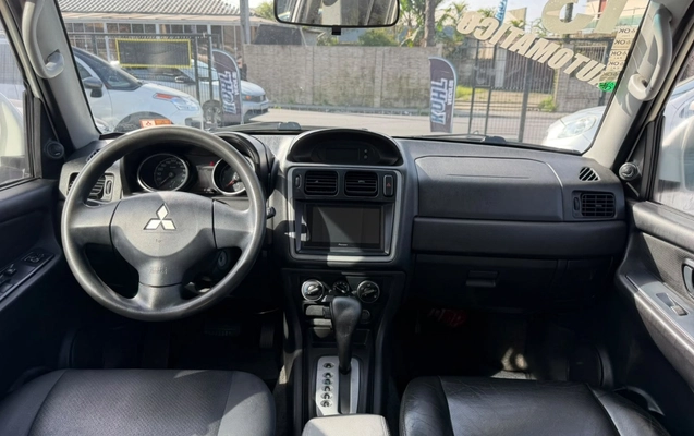 imagem-https://www.socarrao.com.br/sc-vehicle-images-prod/4165008/1790596442433-V2hhdHNBcHAgSW1hZ2UgMjAyNi0wOS0yOCBhdCAwOC4yOC4xMS5qcGVn.jpeg
