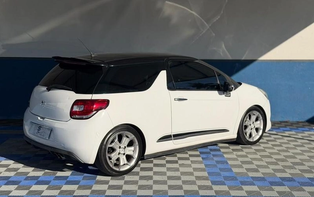 imagem-https://www.socarrao.com.br/sc-vehicle-images-prod/4165010/1791918617719-8494579_4_B_3e42e6b638.jpeg