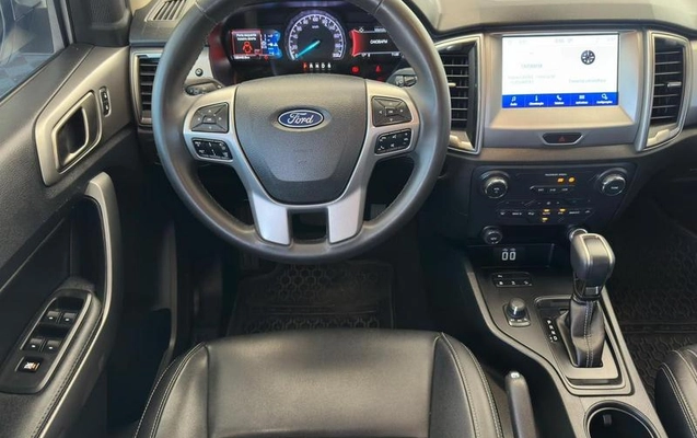 imagem-https://www.socarrao.com.br/sc-vehicle-images-prod/4165029/1790872703320-8517173_9_B_ea6ab1fd37.jpeg