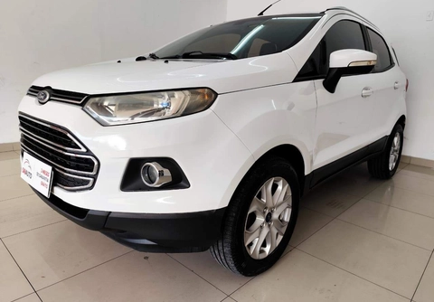 Ford EcoSport 2015 Branco — foto 1 de 3