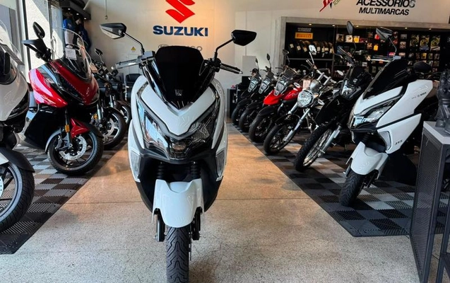 imagem-https://www.socarrao.com.br/sc-vehicle-images-prod/4165035/1790690040023-8426511_6_B_79f96be1a7.jpeg