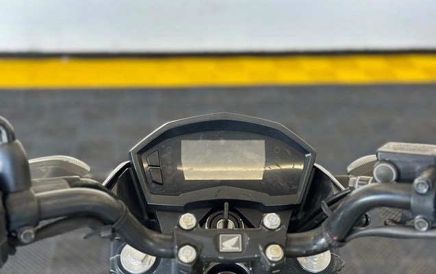 imagem-https://www.socarrao.com.br/sc-vehicle-images-prod/4165109/1790882703077-8314114_1_B_f25fa1c4bf.jpeg