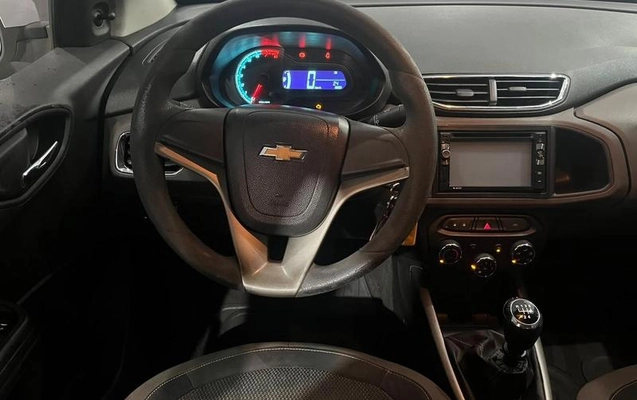 imagem-https://www.socarrao.com.br/sc-vehicle-images-prod/4165119/1792601991528-8518434_8_B_ccfb3cf367.jpeg