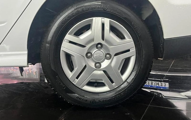 imagem-https://www.socarrao.com.br/sc-vehicle-images-prod/4165119/1792601991531-8518434_9_B_91fbf4ad21.jpeg