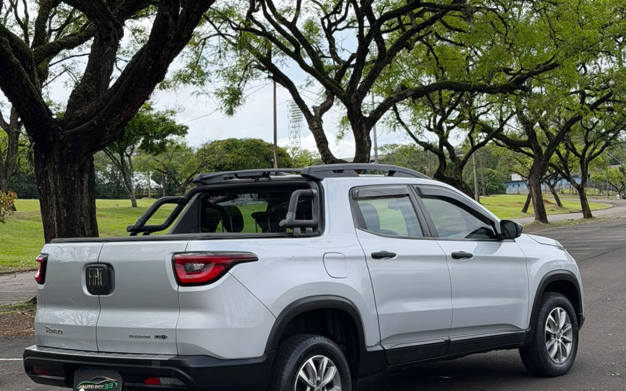 imagem-https://www.socarrao.com.br/sc-vehicle-images-prod/4165185/1790599156896-V2hhdHNBcHAgSW1hZ2UgMjAyNi0wOS0yOCBhdCAwOC41MS41My5qcGVn.jpeg