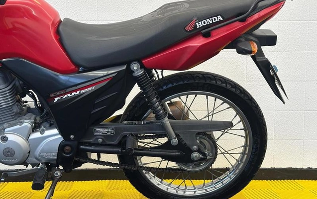 imagem-https://www.socarrao.com.br/sc-vehicle-images-prod/4165289/1790882715688-8511711_16_B_9a1ccf1aa4.jpeg