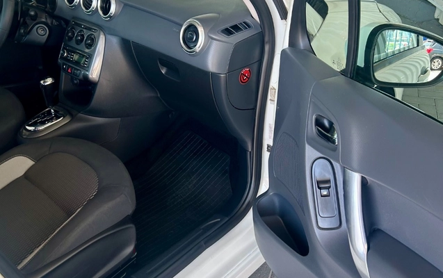 imagem-https://www.socarrao.com.br/sc-vehicle-images-prod/4165609/1790600392226-gb-2a22cf9.jpeg