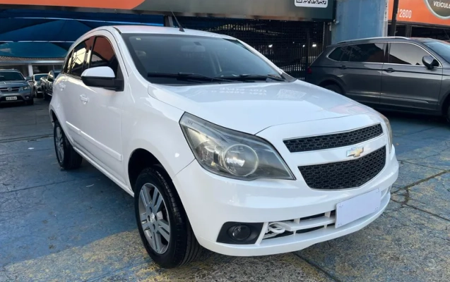 imagem-https://www.socarrao.com.br/sc-vehicle-images-prod/4165829/1790861841168-f57826c0-3448-41cb-9803-22077f51c1e3.webp