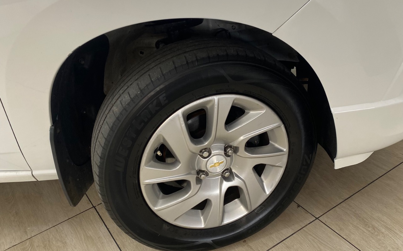 imagem-https://www.socarrao.com.br/sc-vehicle-images-prod/4165848/1790601843514-SU1HXzIxNTguanBlZw.jpeg