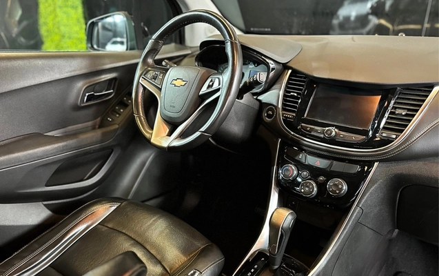 imagem-https://www.socarrao.com.br/sc-vehicle-images-prod/4165889/1790601285801-8_114422.jpg
