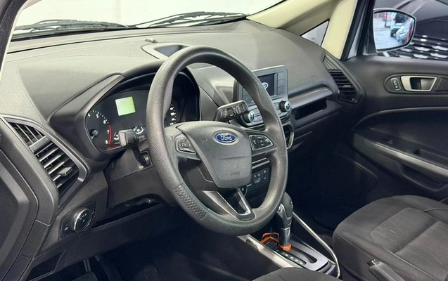 imagem-https://www.socarrao.com.br/sc-vehicle-images-prod/4165906/1790861783836-8519038_6_B_4c2a808555.jpeg