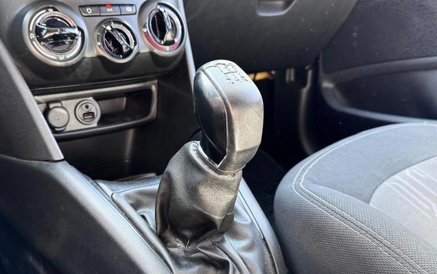 imagem-https://www.socarrao.com.br/sc-vehicle-images-prod/4165917/1790696208311-8426264_10_B_69ca5cd757.jpeg