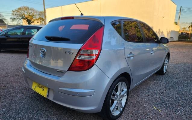 imagem-https://www.socarrao.com.br/sc-vehicle-images-prod/4166085/1790601528642-MjAyNjA5MjVfMTczNDIyLmpwZw.jpg