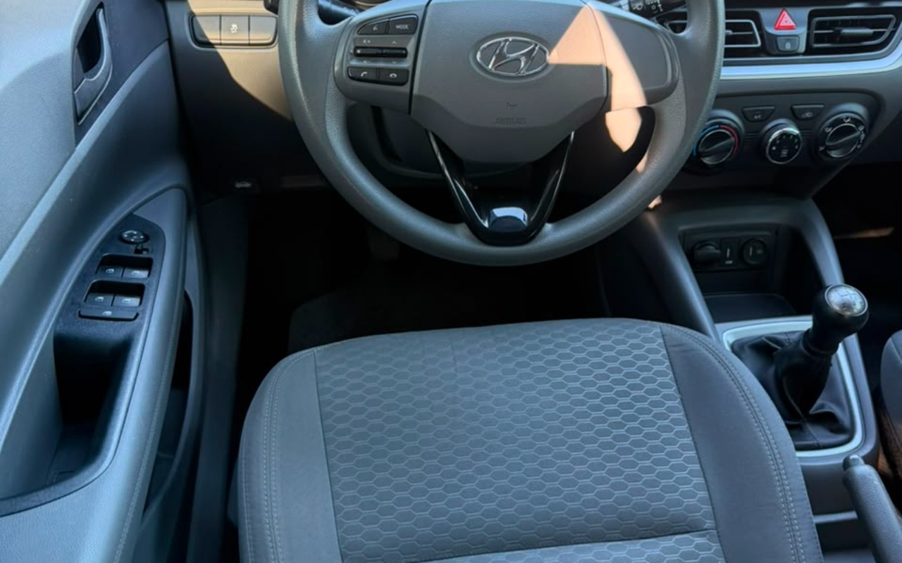 imagem-https://www.socarrao.com.br/sc-vehicle-images-prod/4166091/1790601554401-V2hhdHNBcHAgSW1hZ2UgMjAyNi0wOS0yOCBhdCAxMC4xMy4zNyAoMykuanBlZw.jpeg
