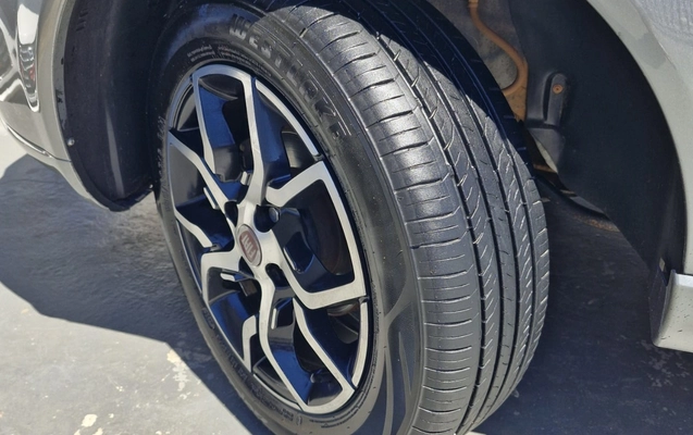imagem-https://www.socarrao.com.br/sc-vehicle-images-prod/4166129/1790601854907-MjAuanBlZw.jpeg