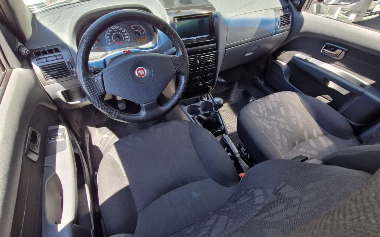 imagem-https://www.socarrao.com.br/sc-vehicle-images-prod/4166129/1790601854973-MjEuanBlZw.jpeg