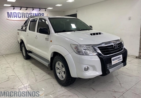 Toyota Hilux 2015 Branco — foto 1 de 3