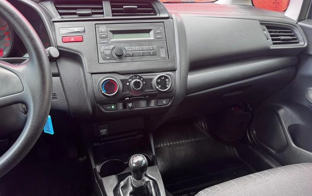 imagem-https://www.socarrao.com.br/sc-vehicle-images-prod/4166199/1790602058085-8388710_9_B_b462662a05.jpeg