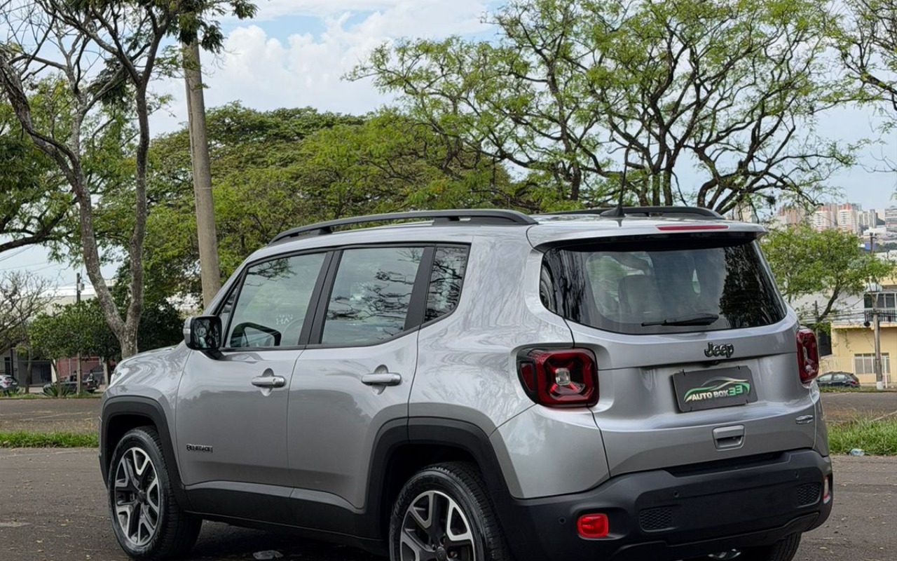 imagem-https://www.socarrao.com.br/sc-vehicle-images-prod/4166300/1790602182791-V2hhdHNBcHAgSW1hZ2UgMjAyNi0wOS0yOCBhdCAxMC4yNC4wMiAoMSkuanBlZw.jpeg