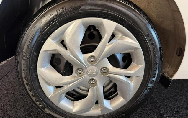 imagem-https://www.socarrao.com.br/sc-vehicle-images-prod/4166679/1790603180858-8519197_7_B_c4335c2b62.jpeg