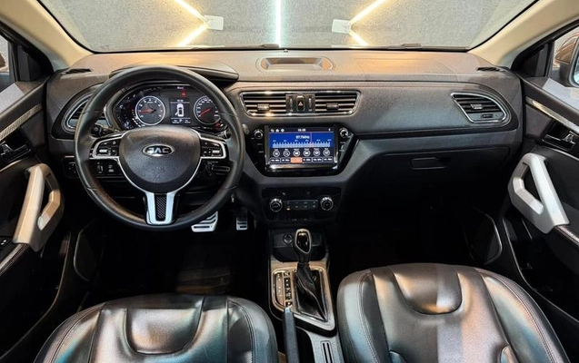 imagem-https://www.socarrao.com.br/sc-vehicle-images-prod/4166794/1790603606534-8519292_4_B_d6381a0617.jpeg