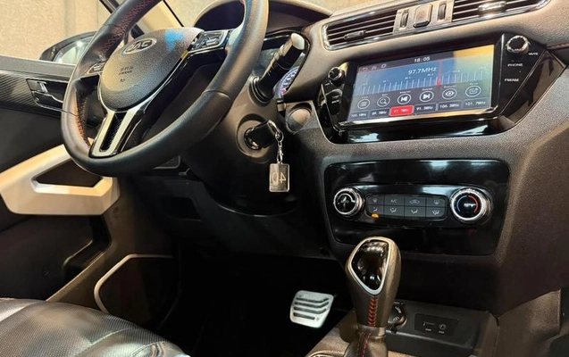 imagem-https://www.socarrao.com.br/sc-vehicle-images-prod/4166794/1790603606537-8519292_4_B_96350f41e9.jpeg