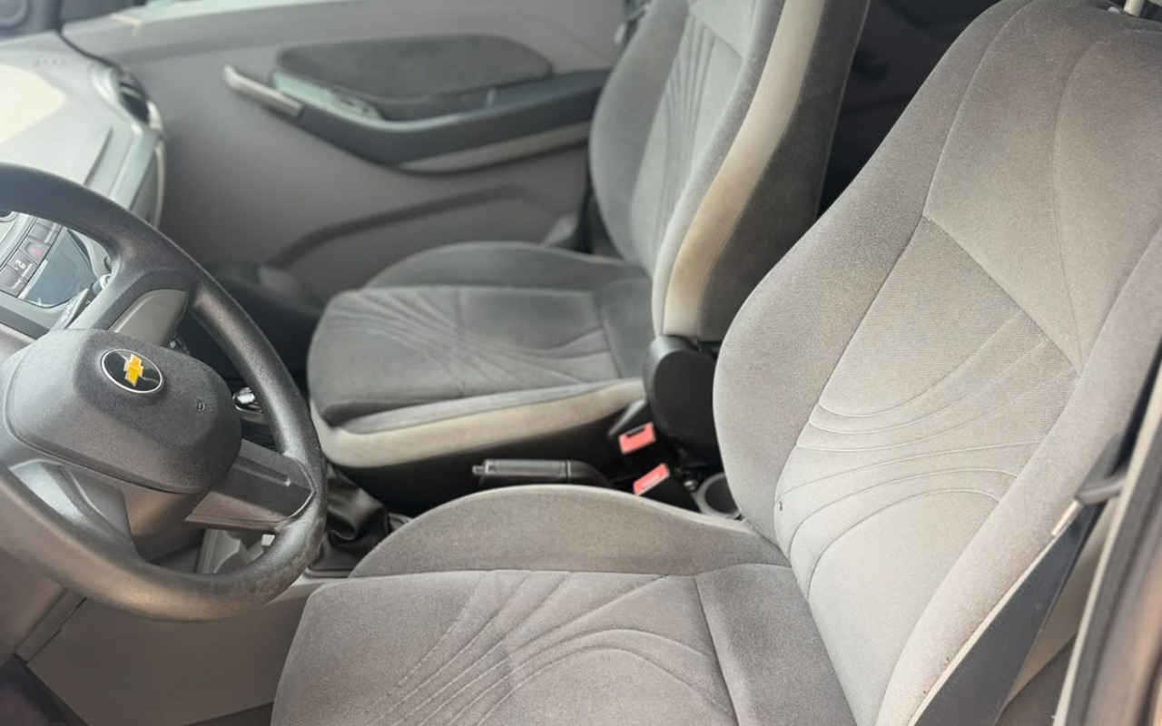 imagem-https://www.socarrao.com.br/sc-vehicle-images-prod/4166832/1790605597763-V2hhdHNBcHAgSW1hZ2UgMjAyNi0wOS0yOCBhdCAxMC40NS4zOCAoMikuanBlZw.jpeg