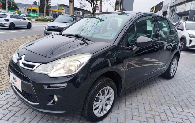 imagem-https://www.socarrao.com.br/sc-vehicle-images-prod/4166993/1790603842310-ZXggMDEuanBlZw.jpeg