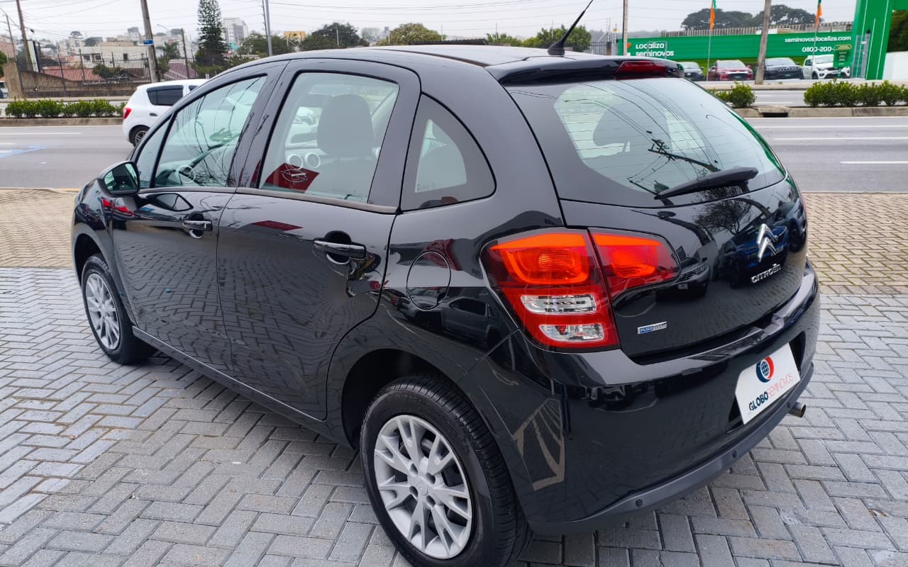 imagem-https://www.socarrao.com.br/sc-vehicle-images-prod/4166993/1790603842462-ZXggMDMuanBlZw.jpeg