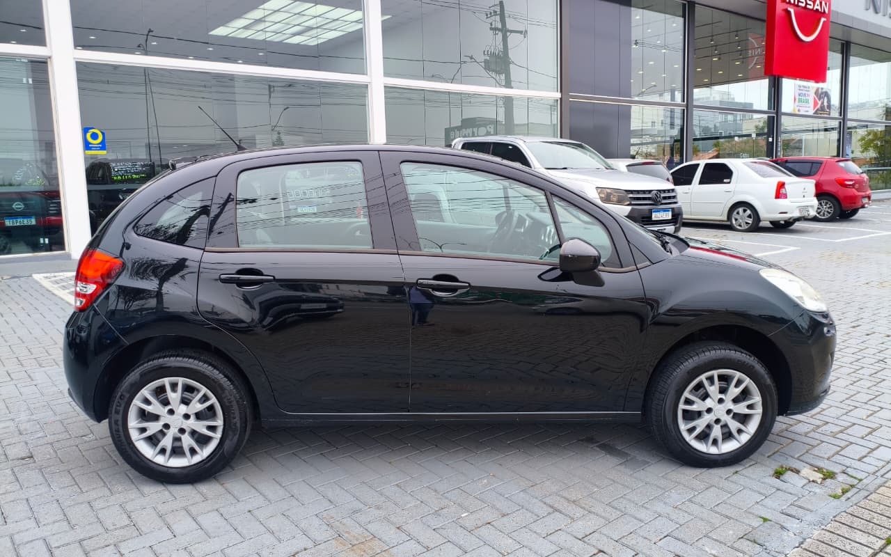 imagem-https://www.socarrao.com.br/sc-vehicle-images-prod/4166993/1790603842644-ZXggMDYuanBlZw.jpeg