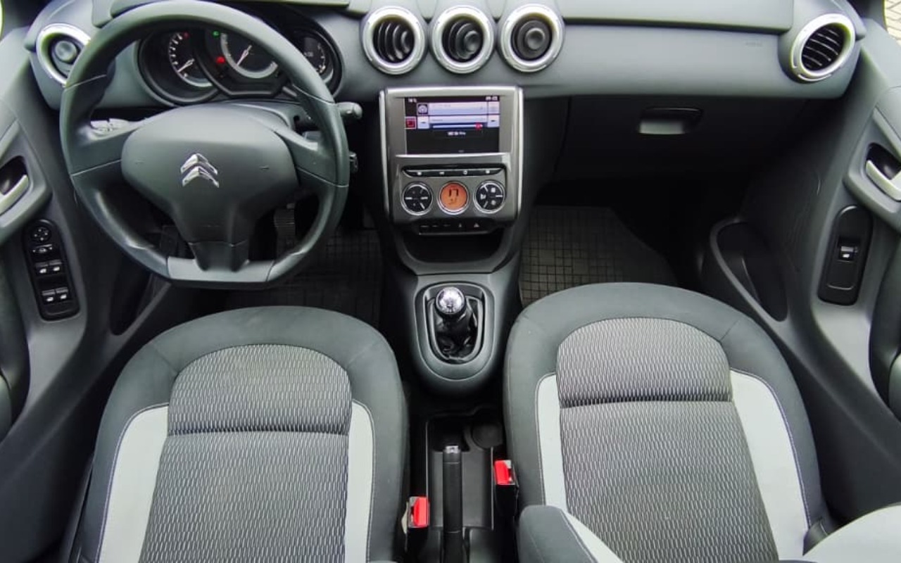 imagem-https://www.socarrao.com.br/sc-vehicle-images-prod/4166993/1790603843393-aW4gMDYuanBlZw.jpeg