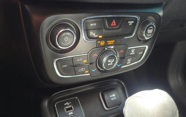 imagem-https://www.socarrao.com.br/sc-vehicle-images-prod/4167006/1790603943907-8501052_8_B_41b71201be.jpeg