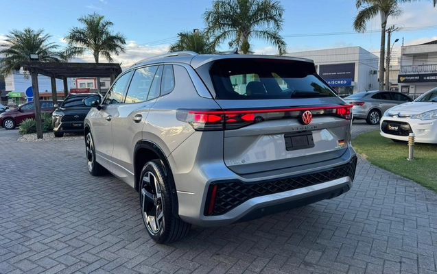 imagem-https://www.socarrao.com.br/sc-vehicle-images-prod/4167018/1790778629923-5d0bd200-85ce-4232-a6e9-ca5ae3a653d8.jpg