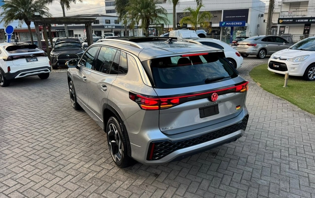 imagem-https://www.socarrao.com.br/sc-vehicle-images-prod/4167018/1790778629951-f8282ffd-9ac7-45cc-8b85-f149c42832d8.jpg