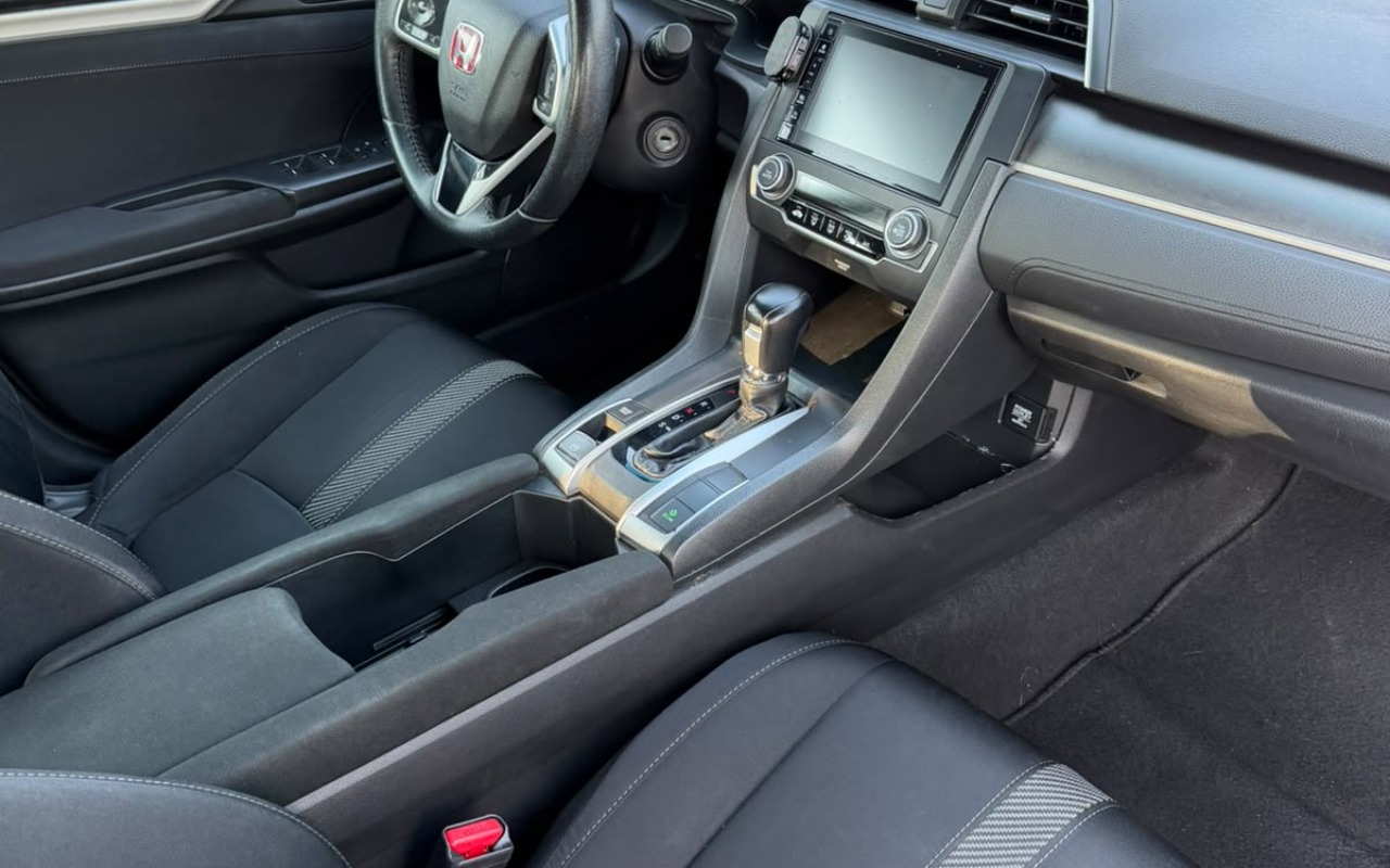 imagem-https://www.socarrao.com.br/sc-vehicle-images-prod/4167098/1790604494093-V2hhdHNBcHAgSW1hZ2UgMjAyNi0wOS0yOCBhdCAxMC41OS4xMS5qcGVn.jpeg