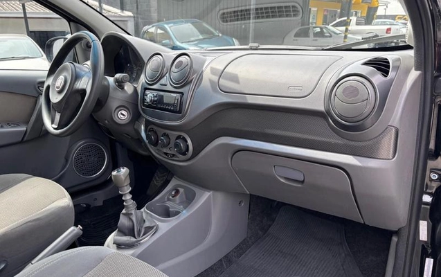 imagem-https://www.socarrao.com.br/sc-vehicle-images-prod/4167199/1790865943305-8469881_14_B_dbe1dab30c.jpeg