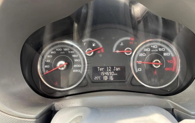 imagem-https://www.socarrao.com.br/sc-vehicle-images-prod/4167199/1790865943306-8469881_16_B_680b76d222.jpeg
