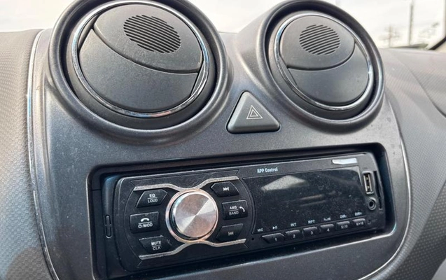 imagem-https://www.socarrao.com.br/sc-vehicle-images-prod/4167199/1790865943307-8469881_20_B_c9ac6a283a.jpeg