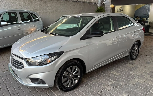 imagem-https://www.socarrao.com.br/sc-vehicle-images-prod/4167281/1790604878517-UFJJU01BIFBSQVRBIDEzLmpwZw.jpg