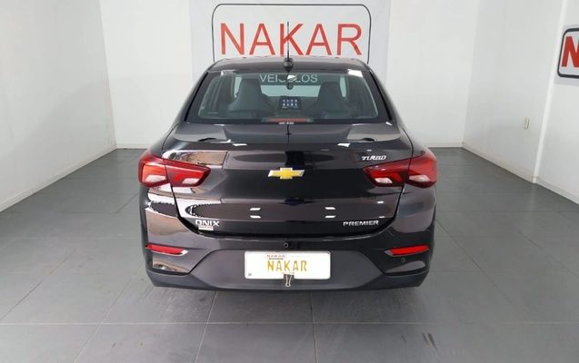 imagem-https://www.socarrao.com.br/sc-vehicle-images-prod/4167293/1790793113262-T4pu3eMFV34yDo03z0muOx2fefsFinHJ.jpg