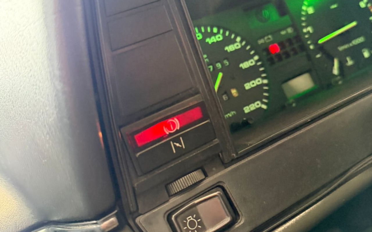 imagem-https://www.socarrao.com.br/sc-vehicle-images-prod/4167347/1790605288923-V2hhdHNBcHAgSW1hZ2UgMjAyNi0wOS0wNCBhdCAyMC4zNi40MiAoMykuanBlZw.jpeg