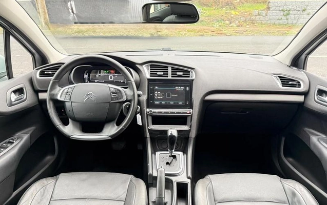 imagem-https://www.socarrao.com.br/sc-vehicle-images-prod/4167437/1790686805766-8301144_0_B_eec9a17013.jpeg