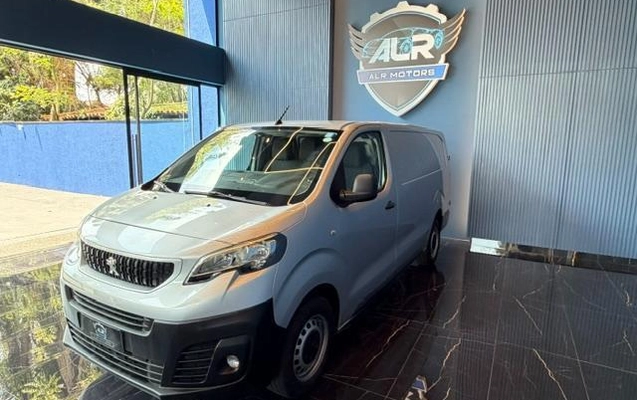 imagem-https://www.socarrao.com.br/sc-vehicle-images-prod/4167617/1791924134852-8519703_3_B_d9119789ba.jpeg