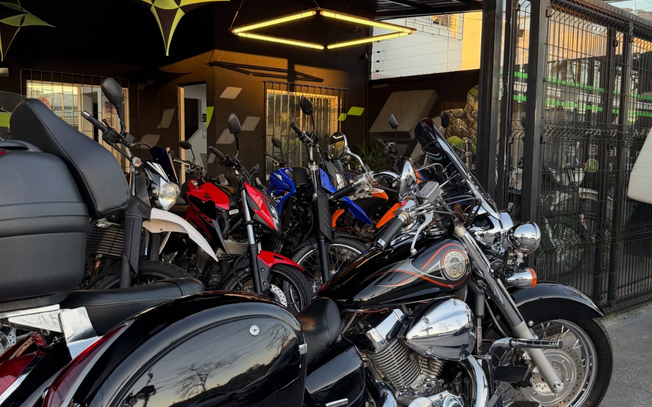 imagem-https://www.socarrao.com.br/sc-vehicle-images-prod/4167628/1790605956564-ODI1MzIyMzQzXzE4MTI2MjY3MTkzODQyMjQ4XzMxMTA0NjU0MzA1NzA5MjYzMDZfbi5qcGc.jpg